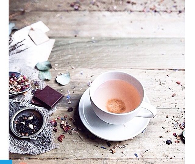 Thankyou @tomorganic and @mrpaddingtonbear for this pic, and for inspiring women to live healthier lives. Happy tea drinking!