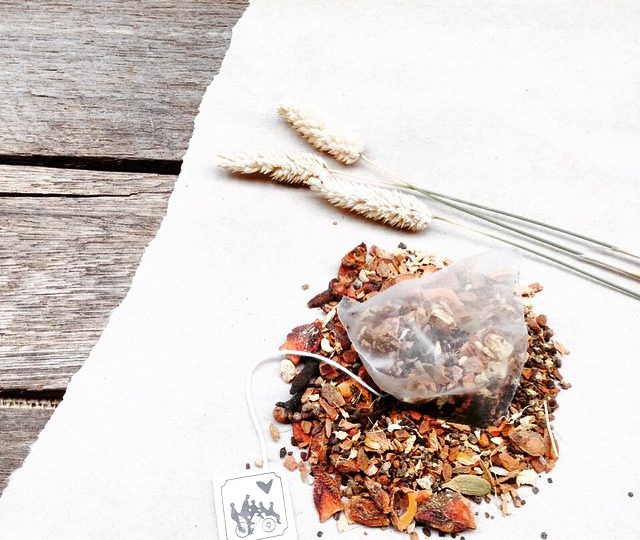 This earthy blend of Dandelion Chai is a beautiful, caffeine free alternative to coffee, or black tea. Dandelion has traditionally been used to support detox and aid liver function…and tastes amazing amongst the aromatic spices. Available as loose leaf tea and now in our biodegradable Pyramid infusers…perfect for these cooler days. X