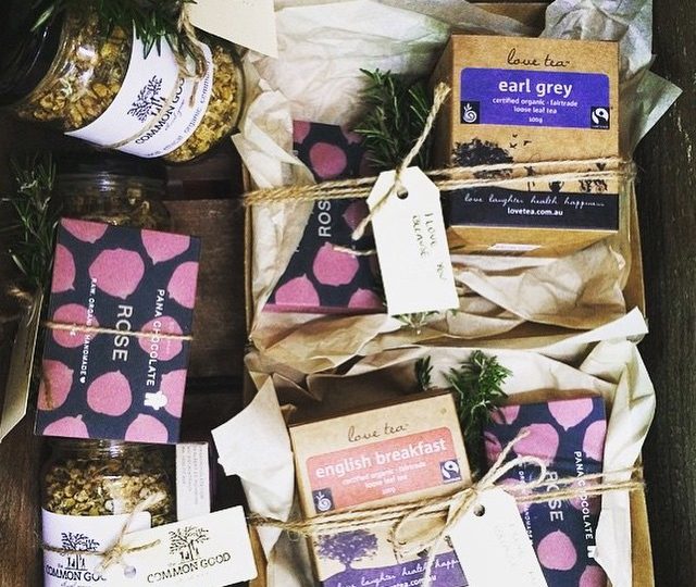 If you are looking for a last minute mother’s day gift @thecommongoodstore has you covered. these gorgeous gift boxes are full of organic goodness…love tea & @pana_chocolate -make the perfect gift for mum x