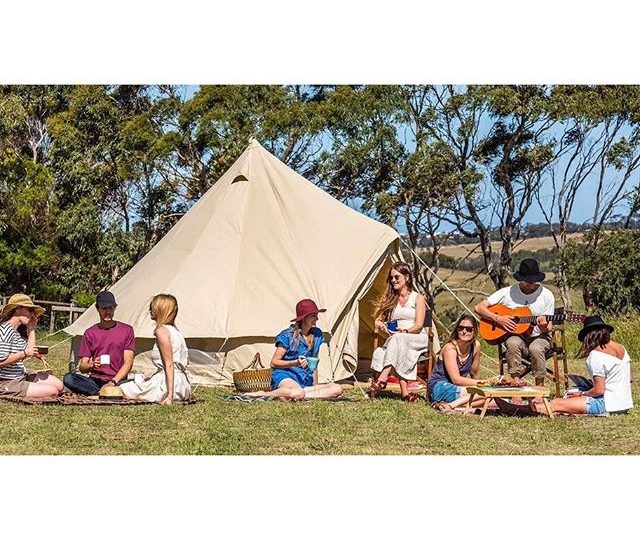 H A P P Y F R I D A Y!? @twilightglamping