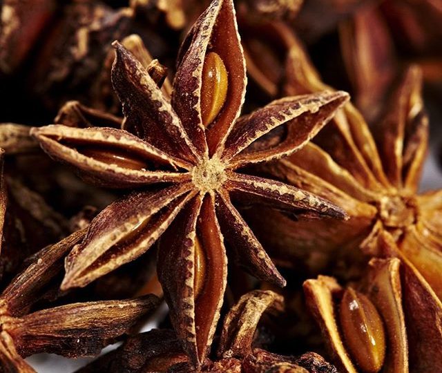 • S T A R A N I S E • The natural beauty of the ingredients we use in our blends still takes my breath away. The shapes, the intricate detail + the amazing health benefits…Mother Nature at her finest.