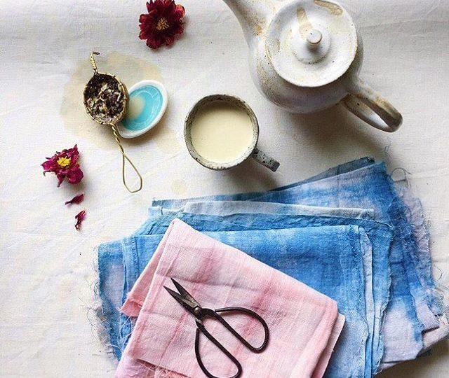 Making the most of this cooler, tea drinking weather and keeping cosy by the fire with chai  Thankyou @petalplum for capturing this moment . . . . .
