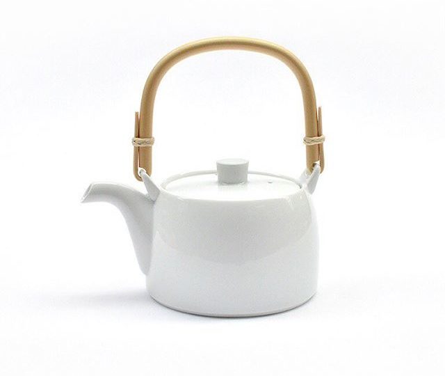We’ve recently received a few of these beautifully hand crafted teapots, straight from Japan. This ceramic pot is the finest way to steep your tea this winter, and the quality of the craftsmanship is second to none. Do you have a favourite teapot you like to brew your tea in?