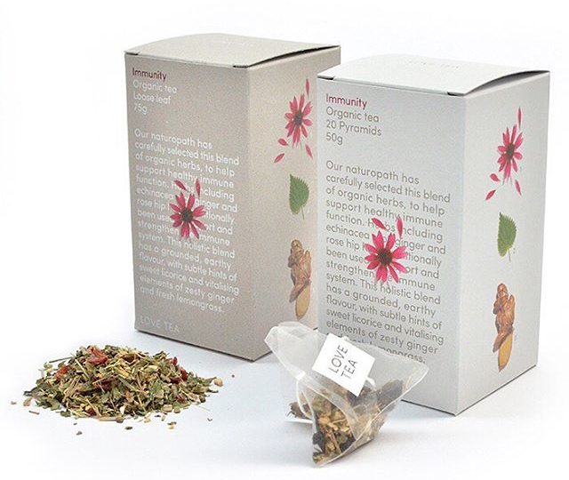 ? We wanted our new packaging to truly reflect the natural beauty of the organic botanicals we use in our teas, and to better communicate who we are, and what we do. Simple, elegant and authentic to our brand, our loose leaf tea now comes in a grey kraft box, and our pyramid tea bags come in a white grey box. We hope you love our look as much as we do ?