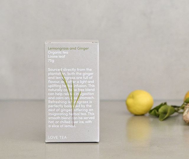 ???? Keep those winter blues away | Both the ginger and lemongrass in this blend are full of flavour, and offer a light and uplifting herbal infusion. This naturally caffeine free blend can help relieve indigestion and calm an upset stomach. Refreshing lemongrass is perfectly balanced by the zest of ginger, offering an invigorating herbal tea. Serve this blend hot or chilled on ice with a squeeze of fresh lemon for an extra immune boost ????