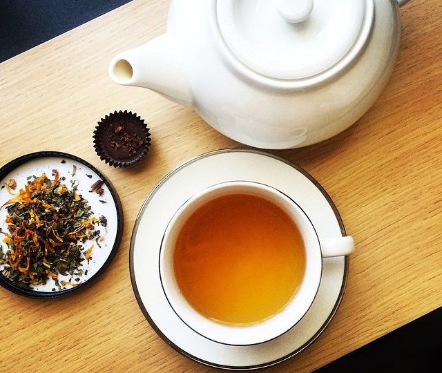 from @kazziieee enjoying a cup of our skin glow tisane and a delicious looking cacao treat – just what we feel like on a Monday morning!