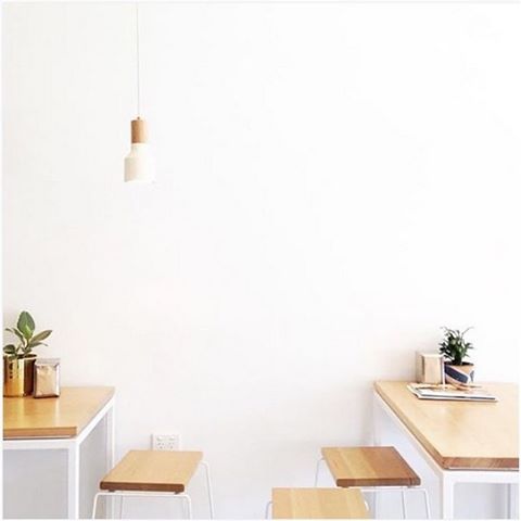 This cute space can be found at @green.cup, who happen to be one of our stockists. A smoothie and a raw vegan treat at this table could make anyone’s day ?