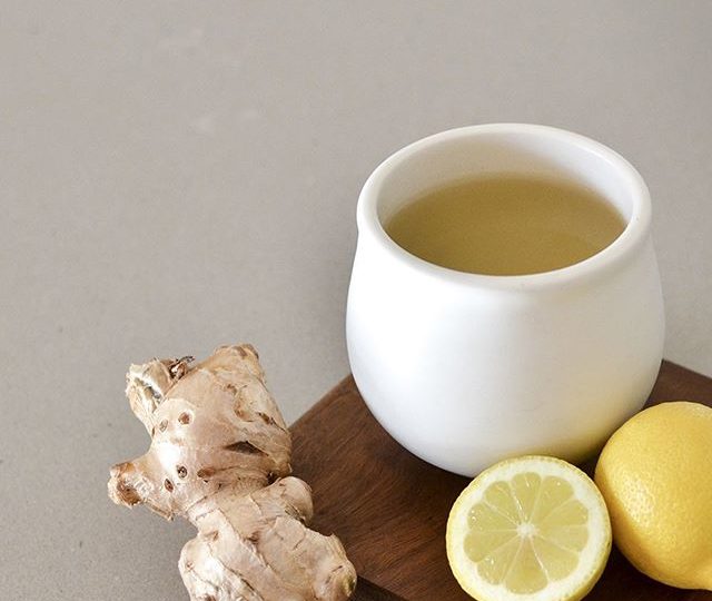 Although the warmer weather is on its way, cold and flus can still be hanging around at this time of year. Ginger offers amazing health benefits perfect for this time of year. It holds warming qualities, it offers circulatory stimulation, digestive support and can improve vitality ???? Lemongrass and Ginger tea is the perfect tea to see you through those lingering cold days.