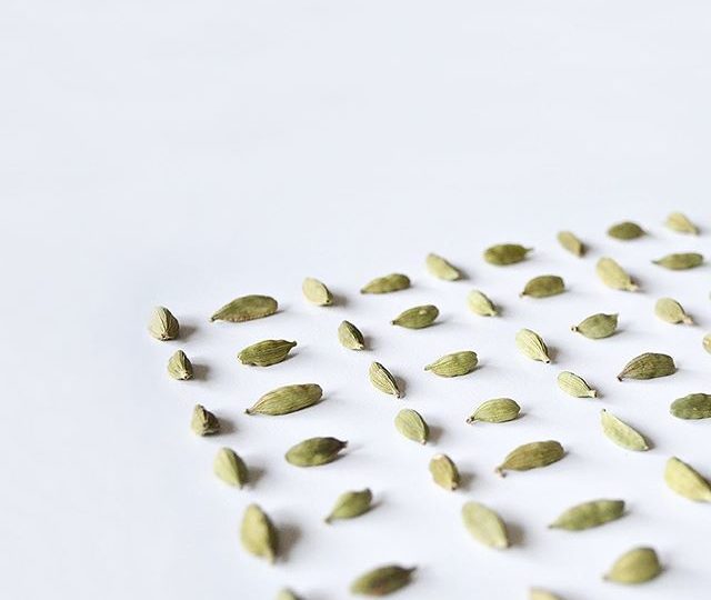 Traditionally used for its unique flavour and health benefits in traditional Indian meals, cardamom supports digestive function by stimulating gastric secretions and improving the absorption of nutrients from your food. You can find this herb in our Caffeine Free, Original, Cacao, Dandelion and Honey Spice Chai blends.
